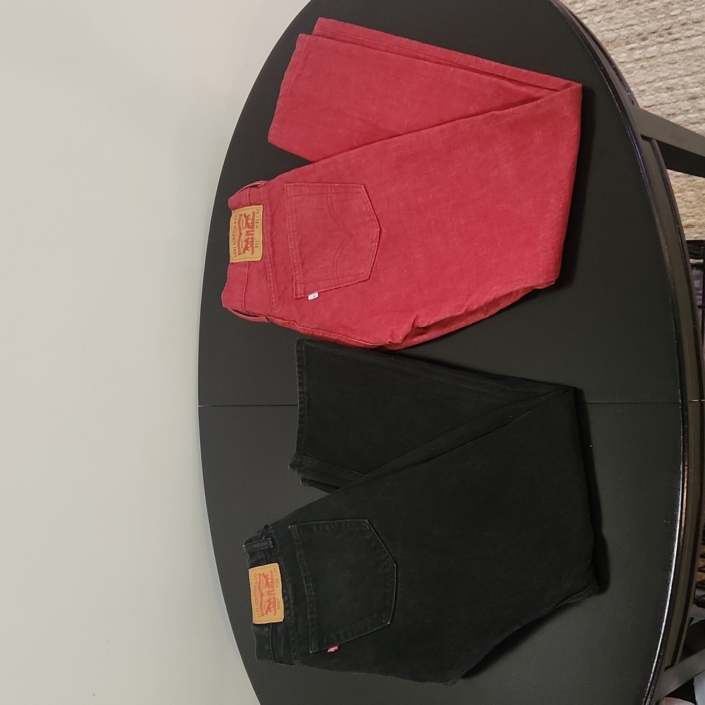 Lot of 2 Levi's jeans size 32X32 505 & 511